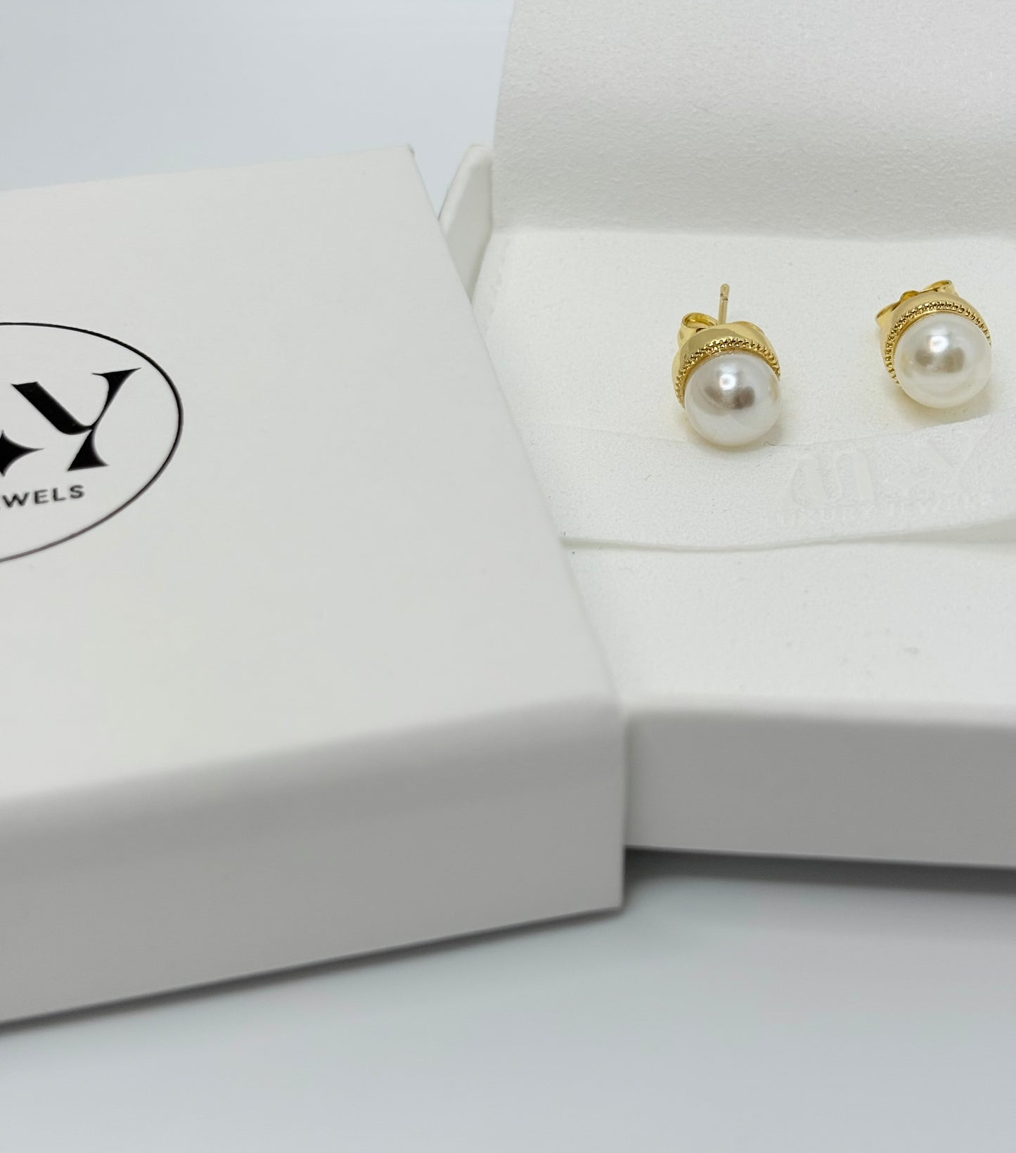 18k pearl Gold Stud Earrings