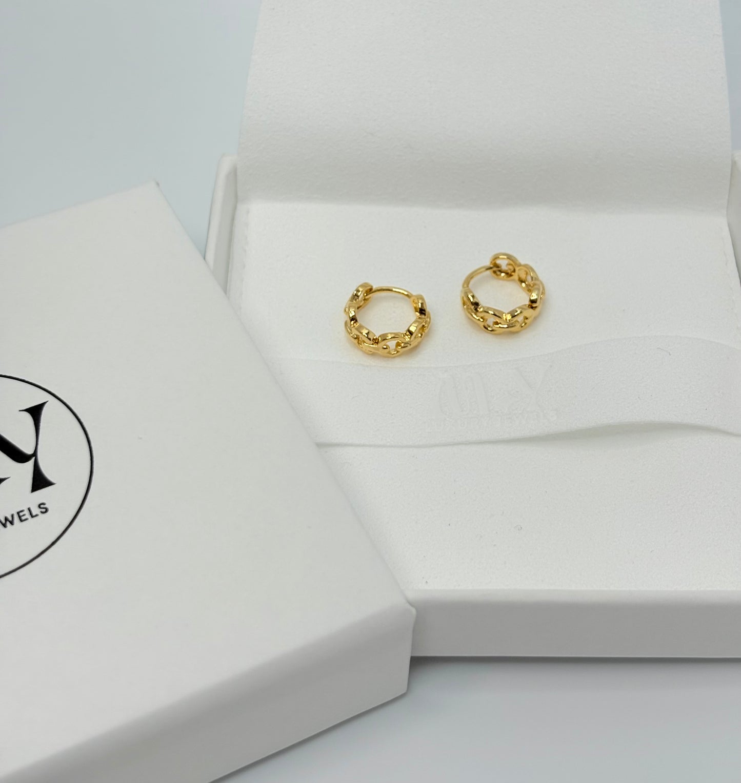 18k Gold Linked Huggie Hoop Earrings