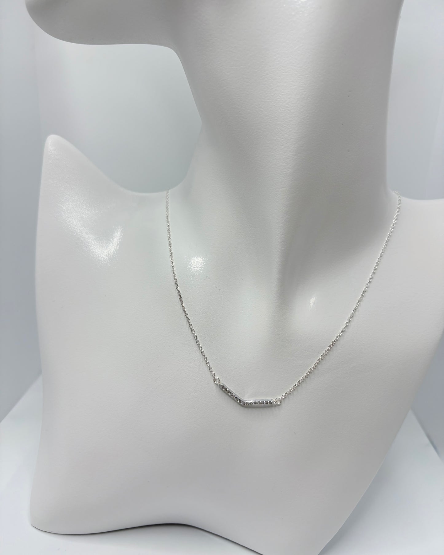 Sterling Silver Chevron Pendent Short Necklace