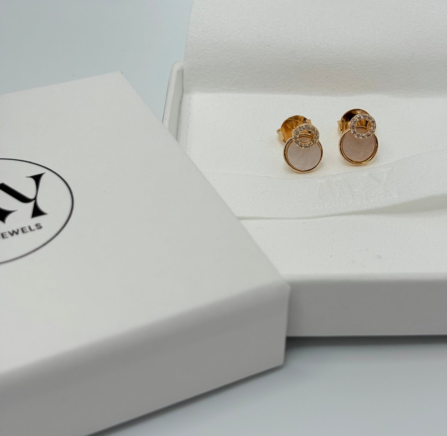 18k Gold Disc Pave Stud Earrings