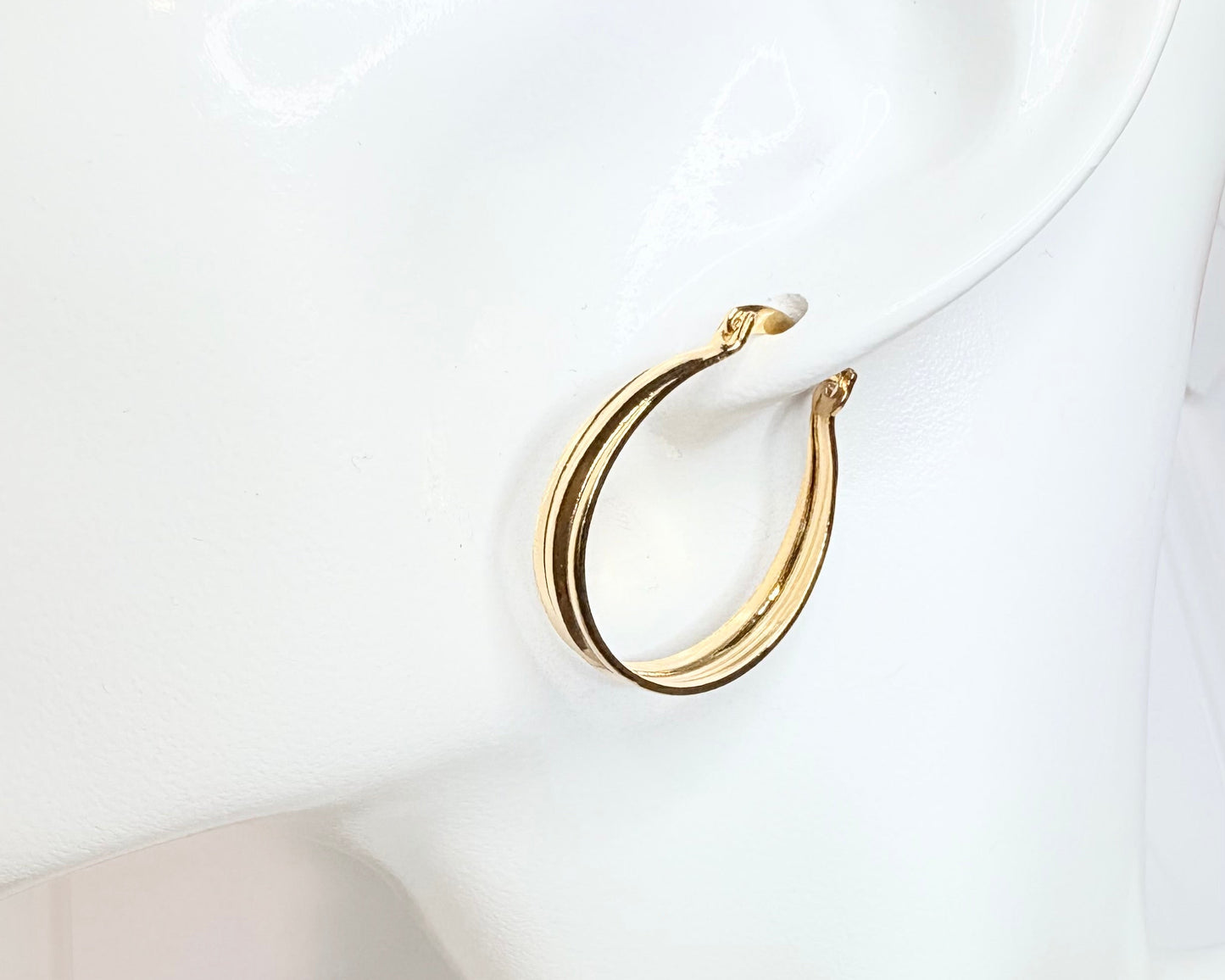 Hypoallergenic 18K Gold Filled Textured Teardrop Hoop