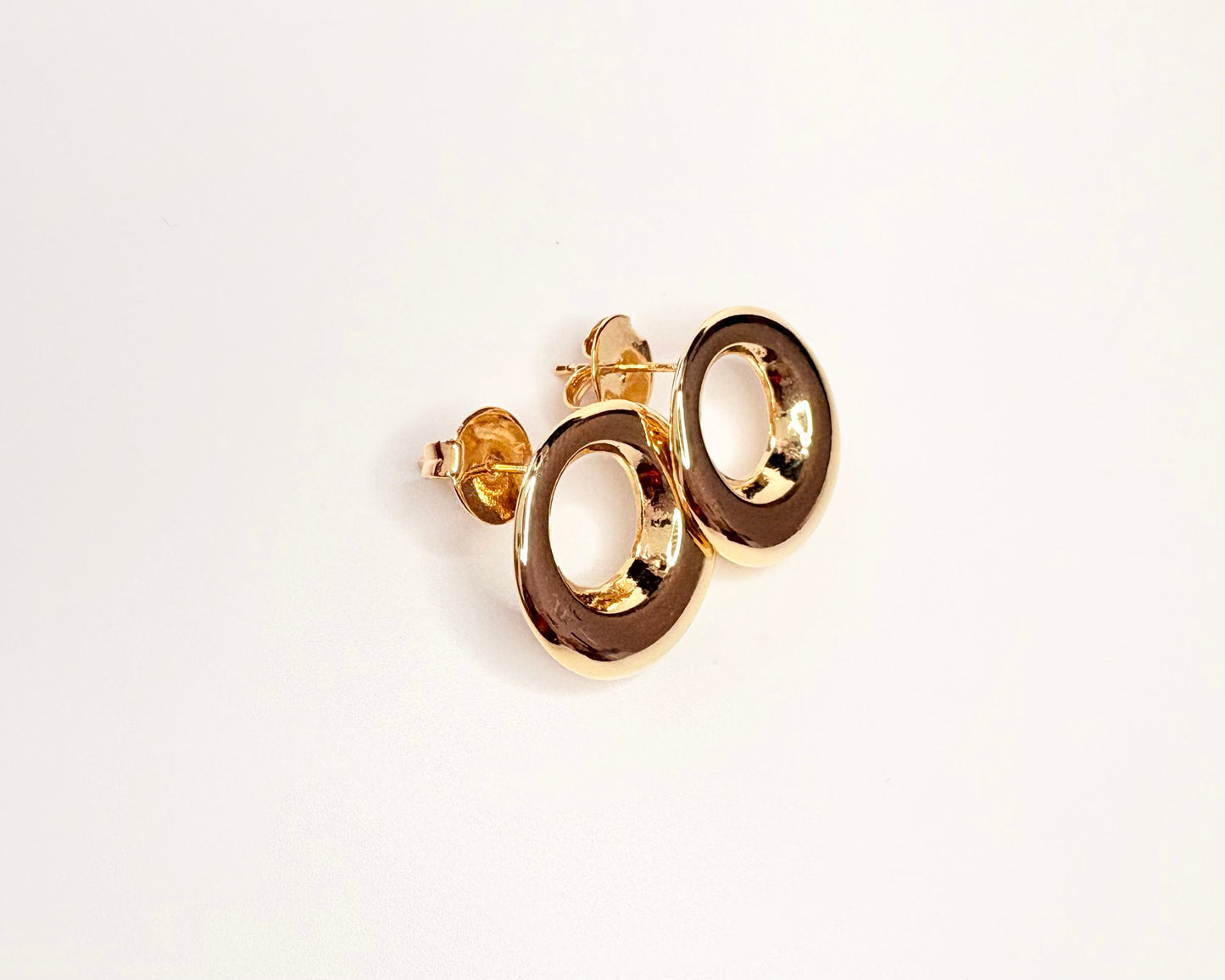 18K Gold Filled Circle Stud