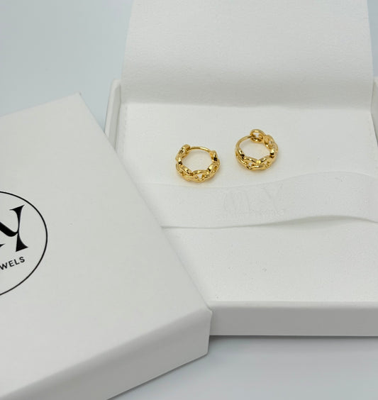 18k Gold Linked Huggie Hoop Earrings