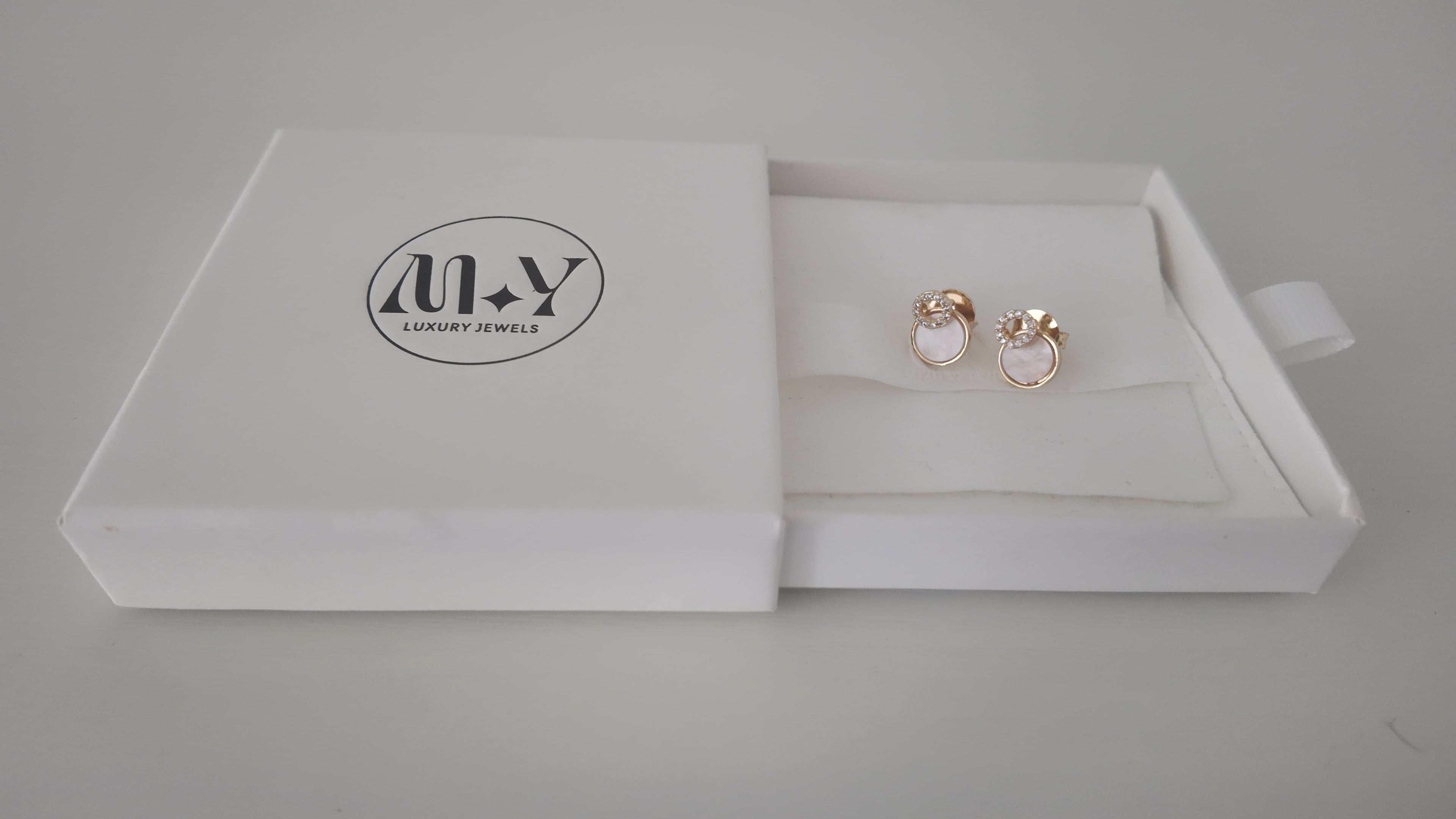 18k Gold Disc Pave Stud Earrings