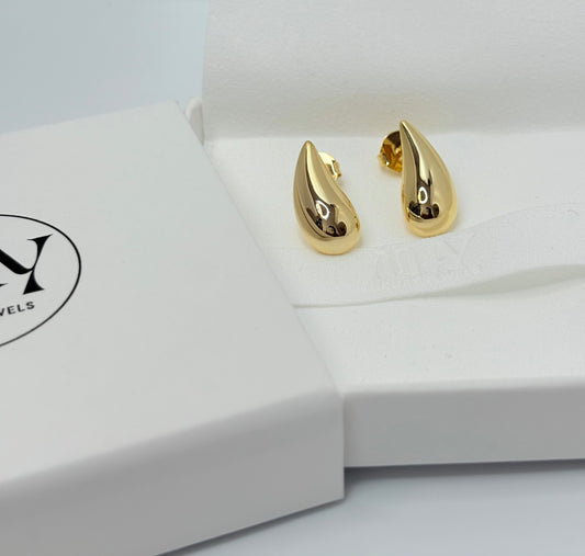 18k Gold Teardrop Earrings