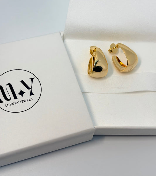 18k Gold Flattened Oval Hoop Earrings
