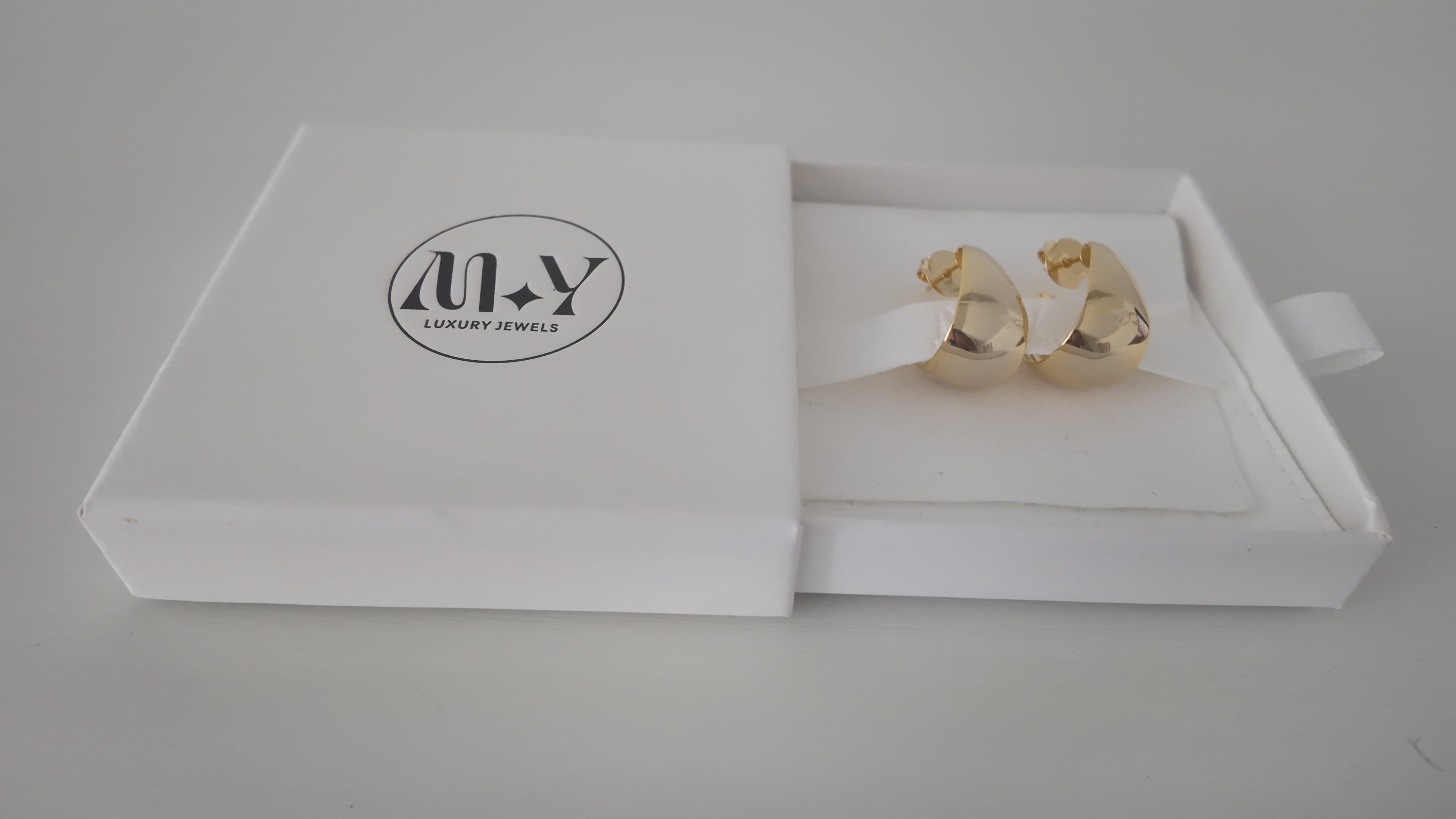 18k Gold Flattened Oval Hoop Earrings