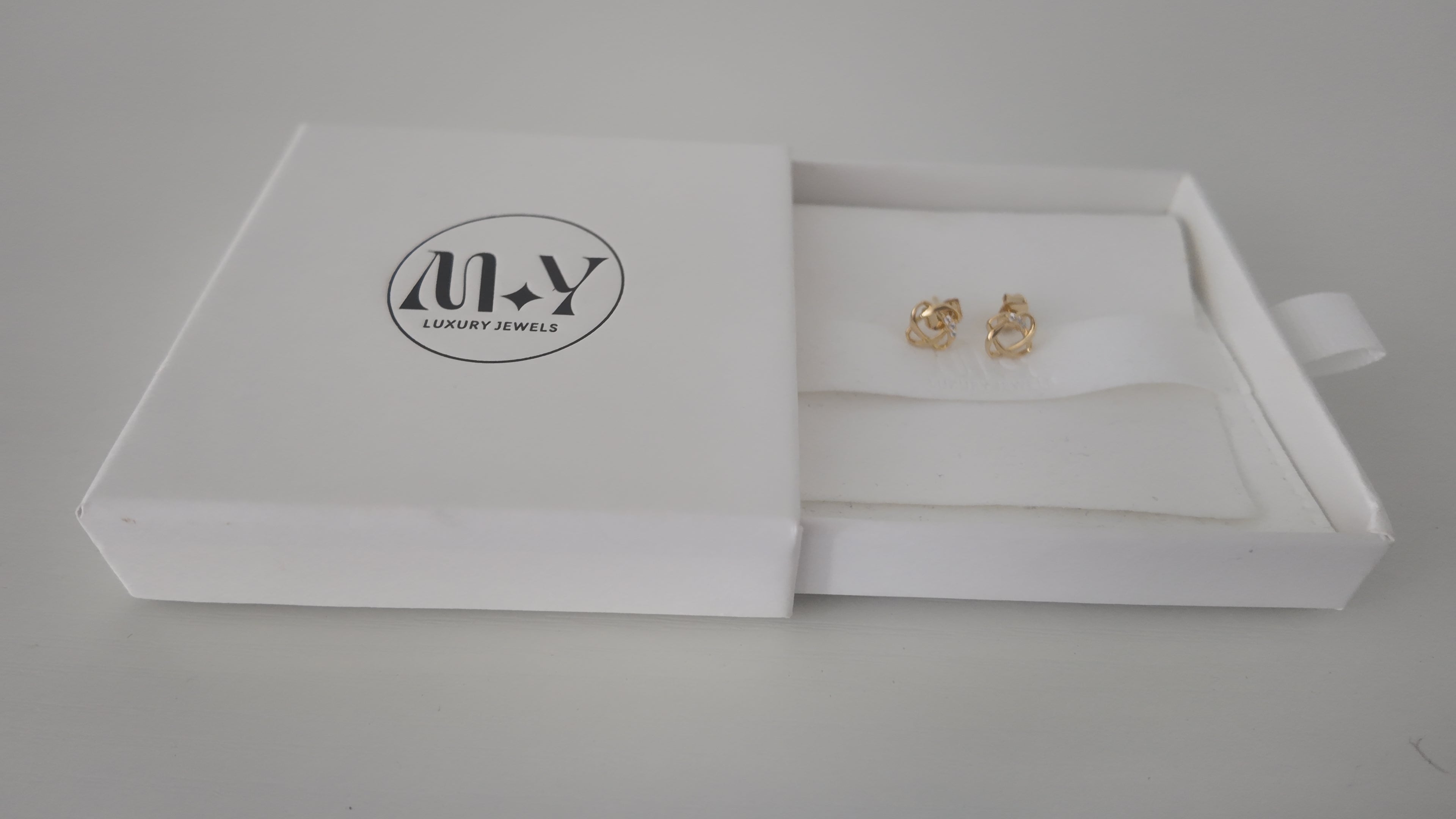 Interlocked Metal Stud Earrings
